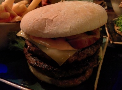 Speck & Käse Burger im Hans im Glück Stuttgart Europaviertel